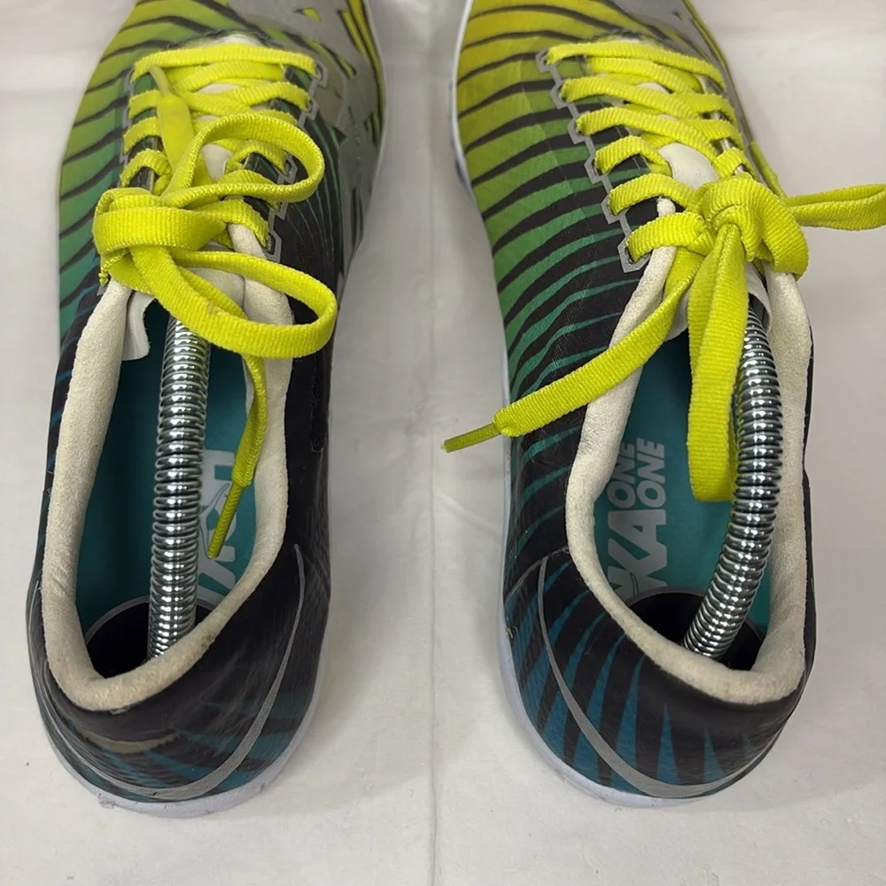 Hoka One One hoka one